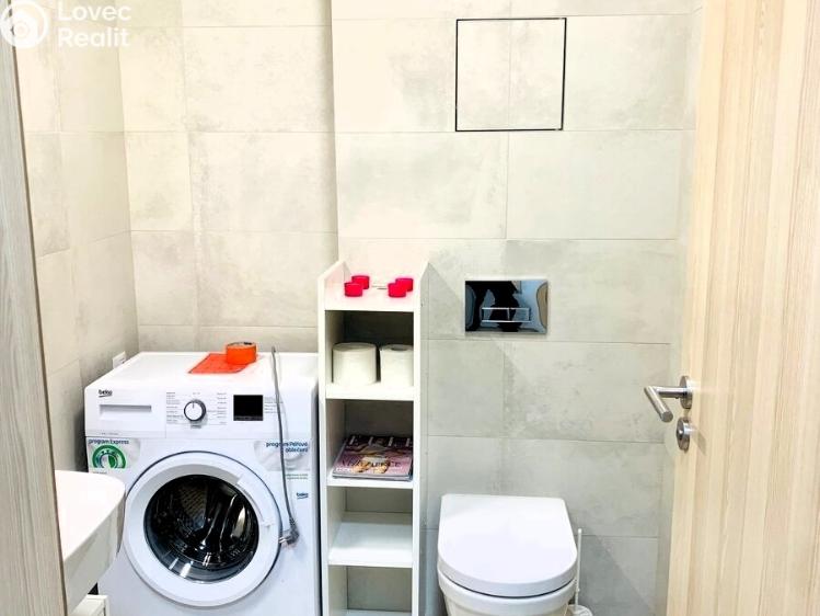 Pronájem bytu 1+KK Praha, Jurkovičova č. 7