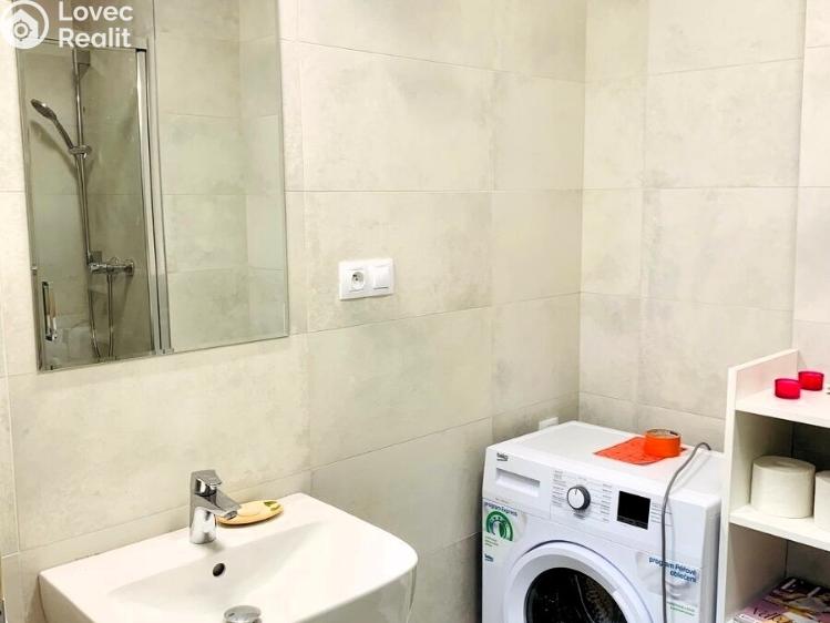 Pronájem bytu 1+KK Praha, Jurkovičova č. 9