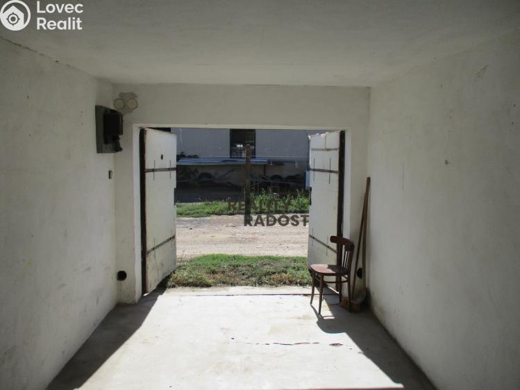 Prodej garáže Nový Šaldorf-Sedlešovice, Dyjská č. 6