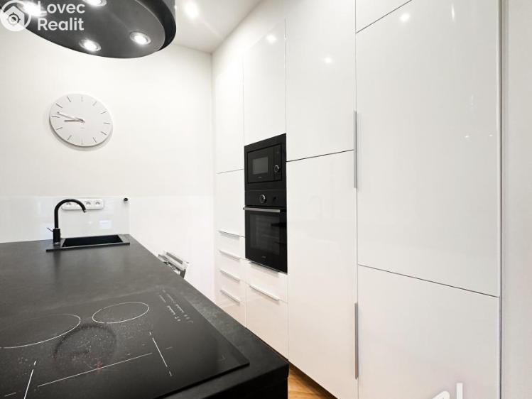 Pronájem bytu 3+KK Praha, Strakonická 1235/19 č. 5