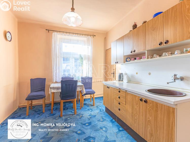 Prodej bytu 2+1 Krnov, Chářovská č. 1