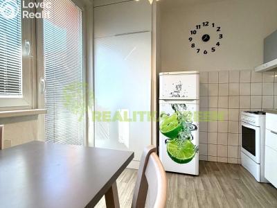 Pronájem bytu 2+1 Vsetín, Družstevní 1569 č. 6