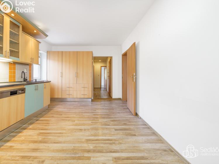 Prodej bytu 3+1 Svatava, Sládkova č. 3