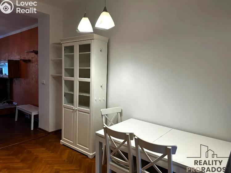 Pronájem bytu 3+1 Praha, Bělohorská č. 3