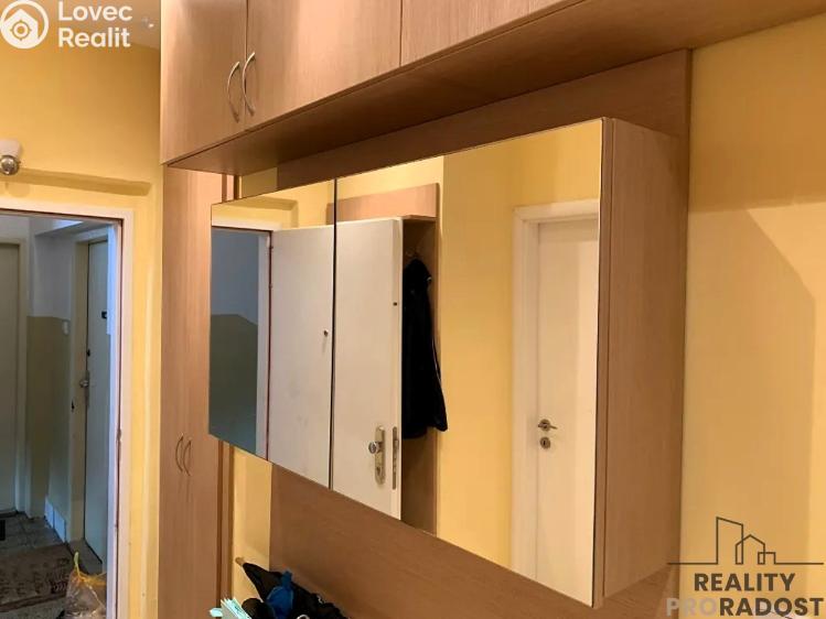 Pronájem bytu 3+1 Praha, Bělohorská č. 7