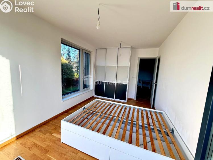 Аренда квартиры 2+KK Kamenice, Ringhofferova č. 5