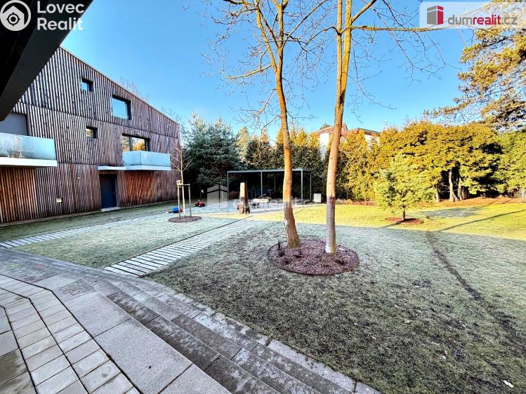 Аренда квартиры 2+KK Kamenice, Ringhofferova č. 12