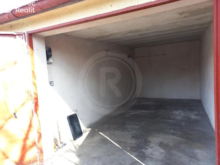 Prodej garáže České Budějovice, Papírenská 1749/43 č. 6