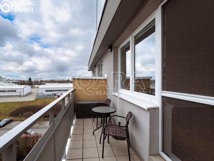 Prodej bytu 1+KK Praha, U uhříněveské obory 1551/8 č. 12