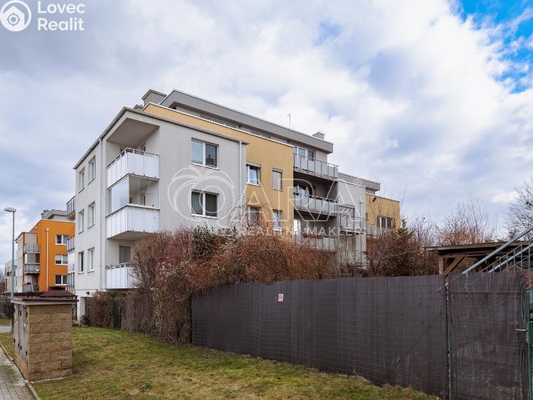 Prodej bytu 1+KK Praha, U uhříněveské obory 1551/8 č. 15