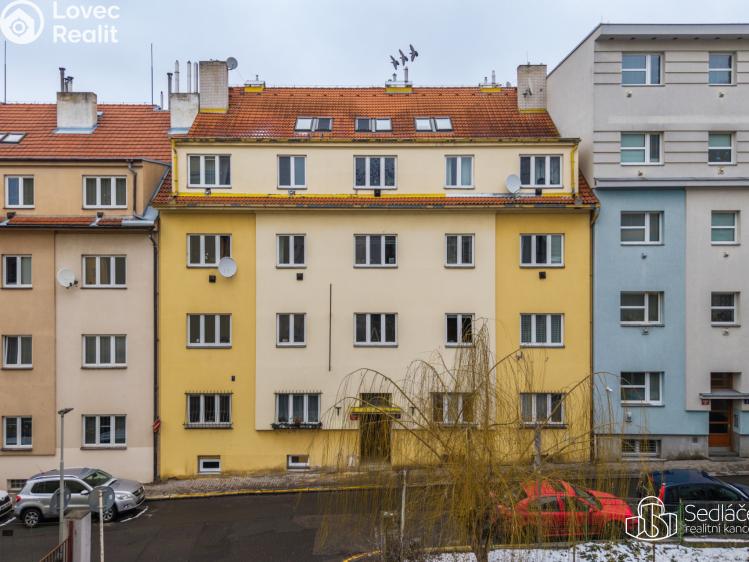 Prodej atypického bytu Praha, U Jezerky č. 22