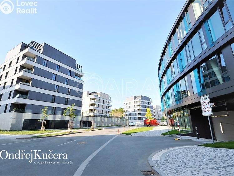 Pronájem bytu 1+KK Praha, Barvitiova 934/2 č. 28