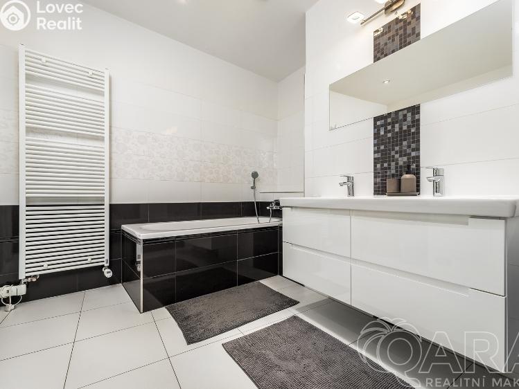 Rent apartment 4+KK Čelákovice, náměstí 5. května 2055 č. 20