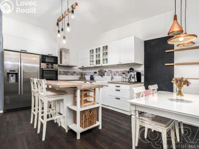 Pronájem bytu 4+KK Čelákovice, náměstí 5. května 2055 č. 6