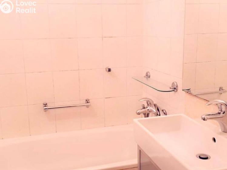 Pronájem bytu 2+KK Praha, Sarajevská č. 8