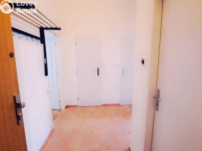 Pronájem bytu 2+KK Praha, Sarajevská č. 5