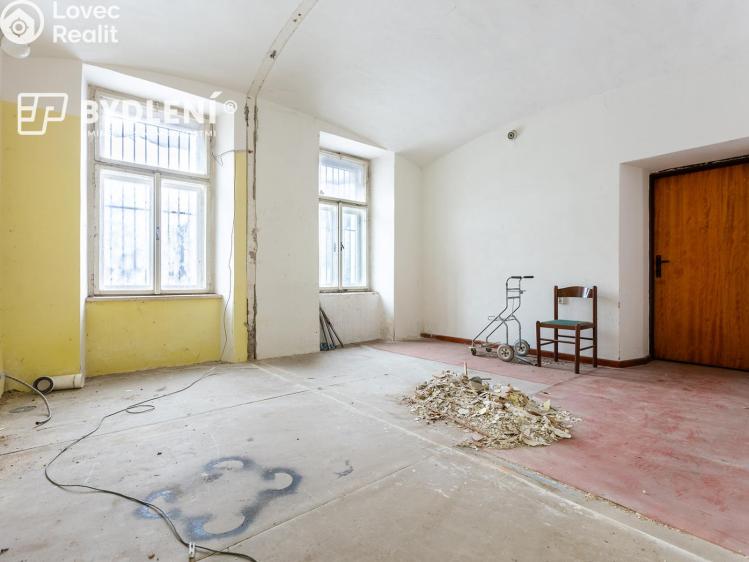 Prodej výrobní haly Malé Březno č. 3