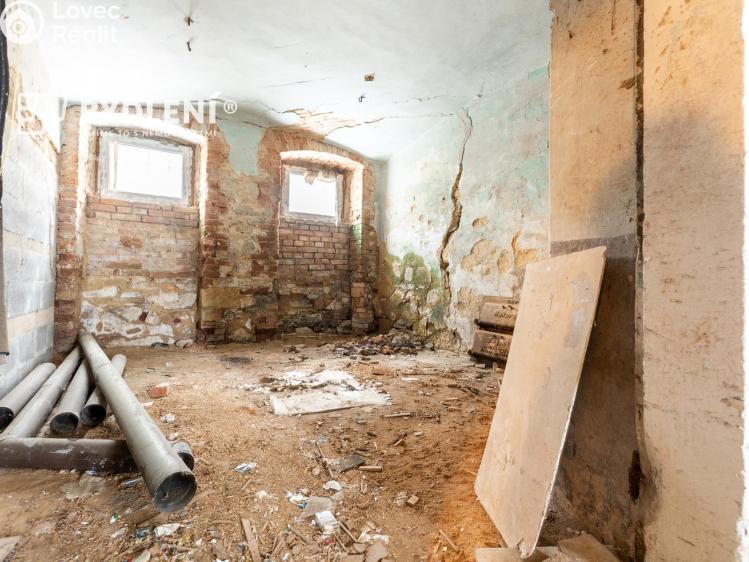 Prodej výrobní haly Malé Březno č. 5