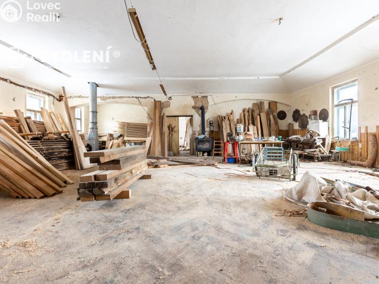 Prodej výrobní haly Malé Březno č. 21