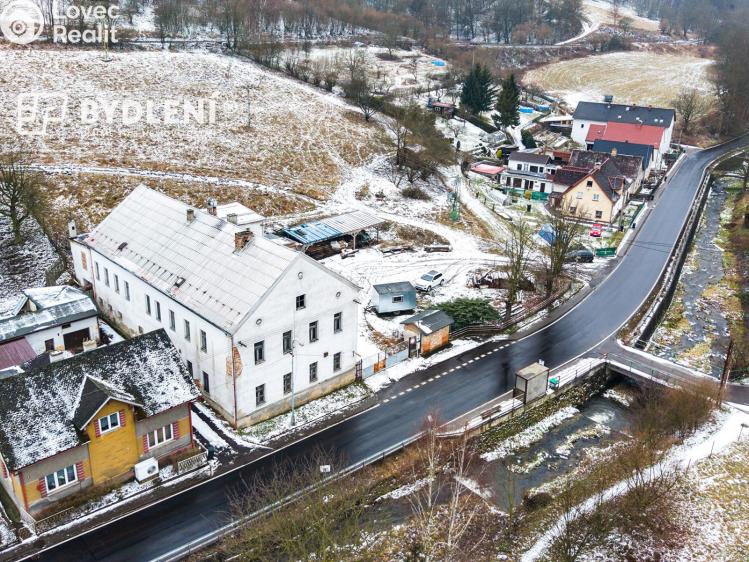 Prodej výrobní haly Malé Březno č. 27