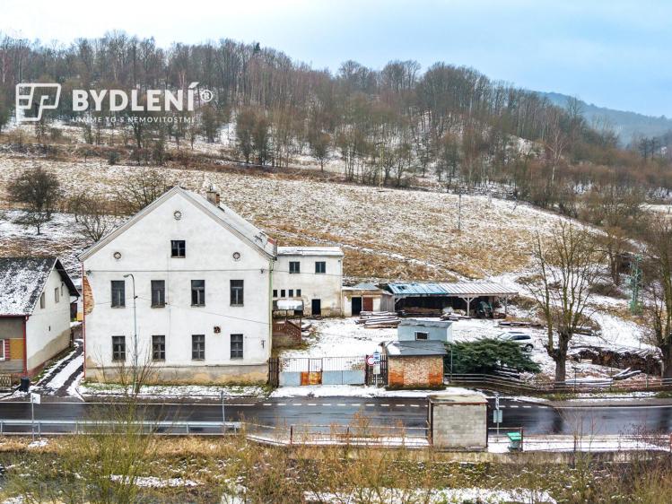 Prodej výrobní haly Malé Březno č. 28