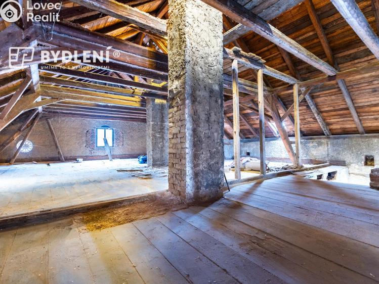 Prodej výrobní haly Malé Březno č. 30