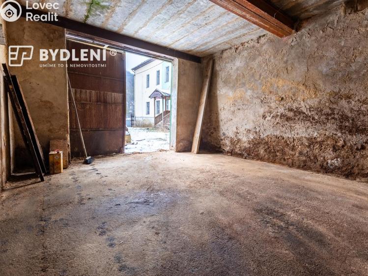 Prodej výrobní haly Malé Březno č. 34