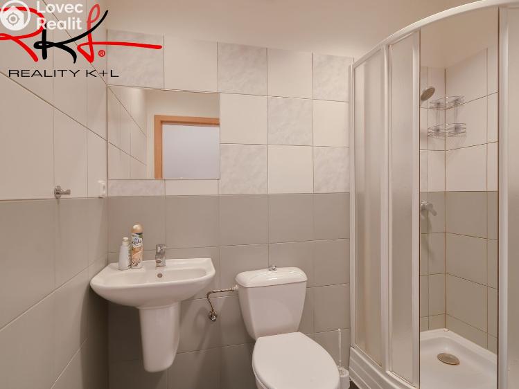 Pronájem kanceláře Roudnice nad Labem, Husovo náměstí č. 9