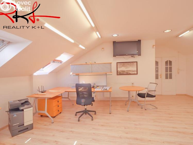 Оренда офісного приміщення Roudnice nad Labem, Husovo náměstí č. 3