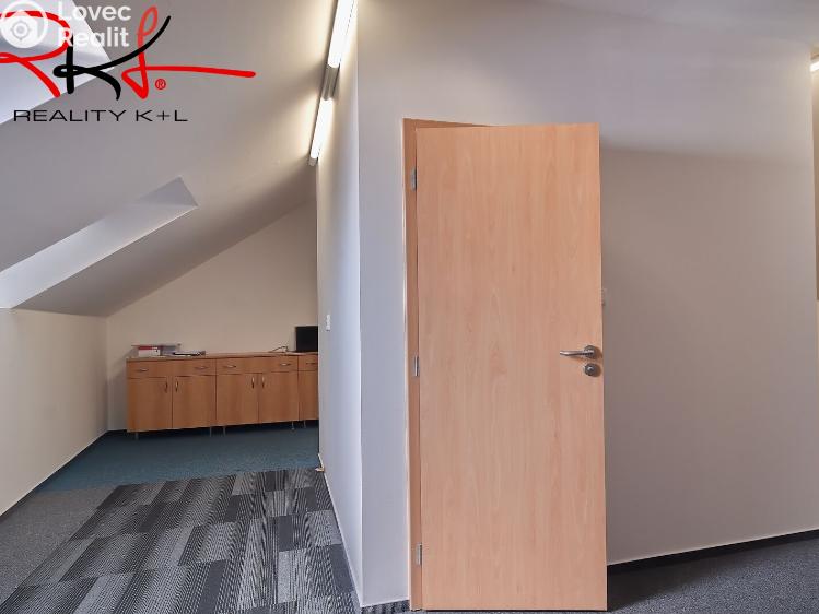 Оренда офісного приміщення Roudnice nad Labem, Husovo náměstí č. 8