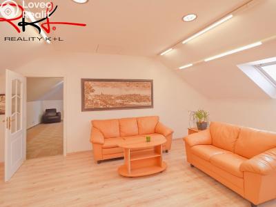 Rent office space Roudnice nad Labem, Husovo náměstí č. 4