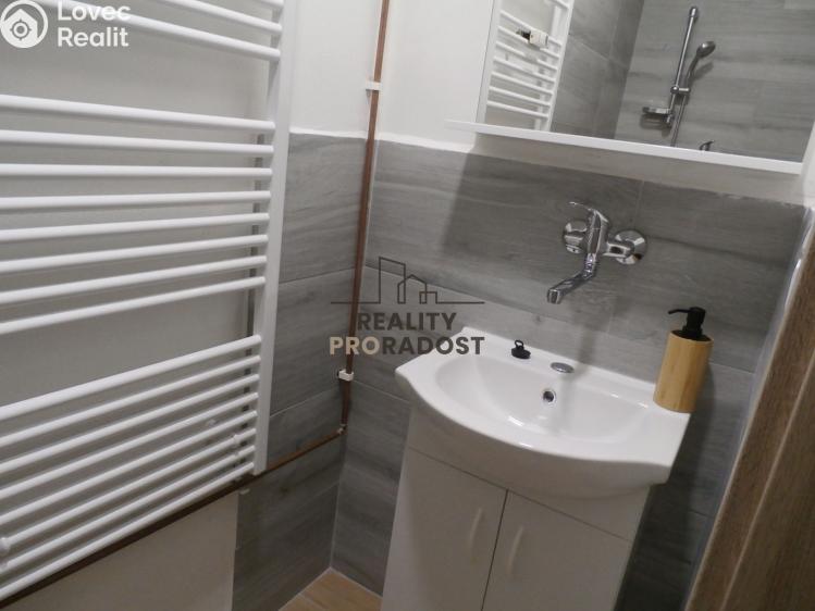 Pronájem bytu 1+KK Znojmo, Pražská sídl. č. 7