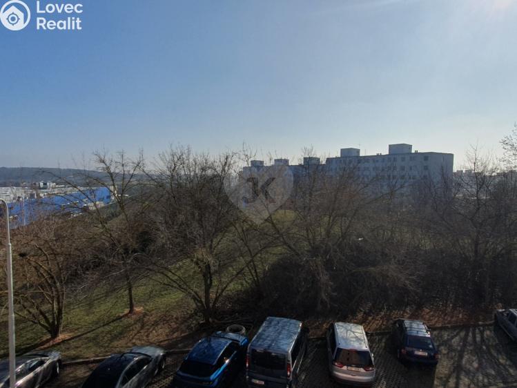 Pronájem bytu 1+KK Praha, Bryksova č. 10