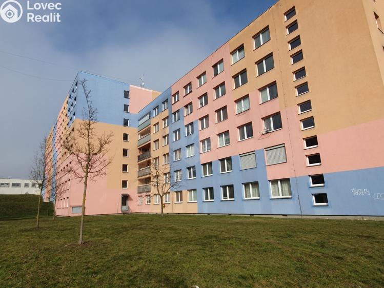 Pronájem bytu 1+KK Praha, Bryksova č. 12