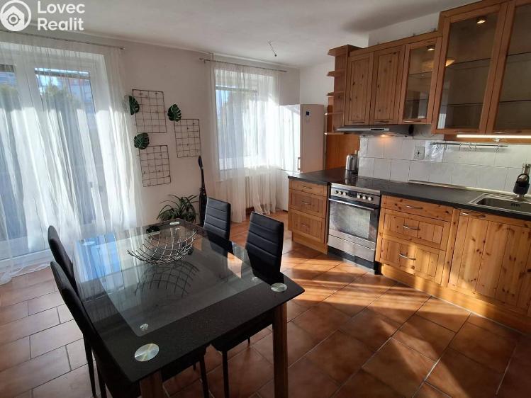 Pronájem bytu 2+1 Praha, Na mírách 421/22 č. 12