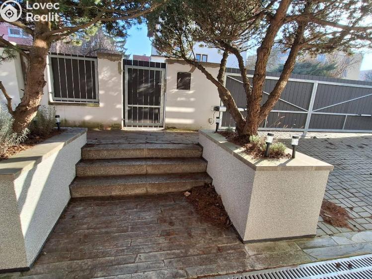 Pronájem bytu 2+1 Praha, Na mírách 421/22 č. 21