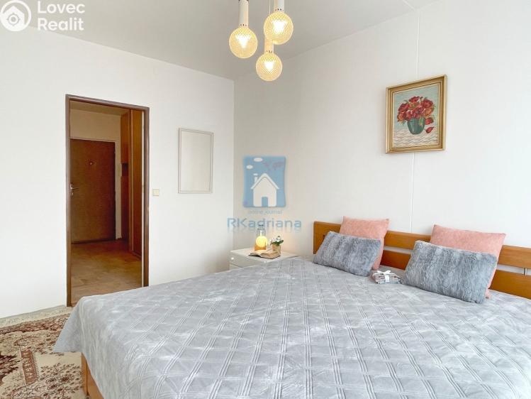 Pronájem bytu 2+KK Praha, Rajmonova č. 7