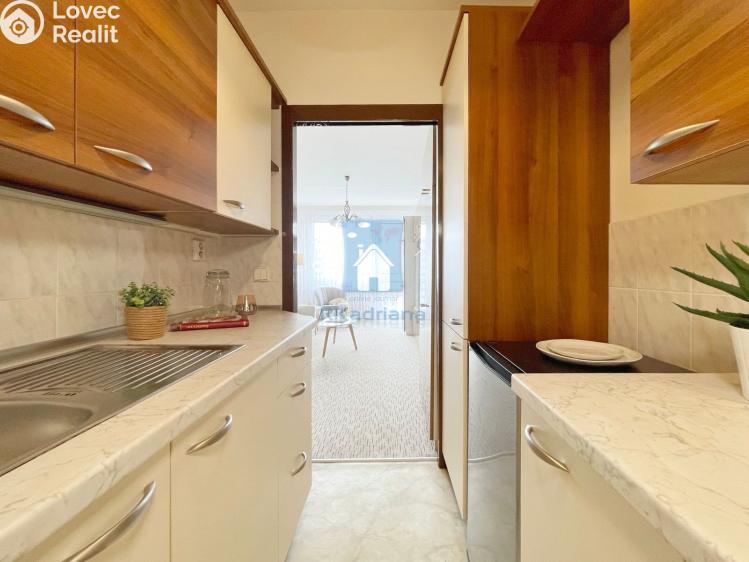 Pronájem bytu 2+KK Praha, Rajmonova č. 8