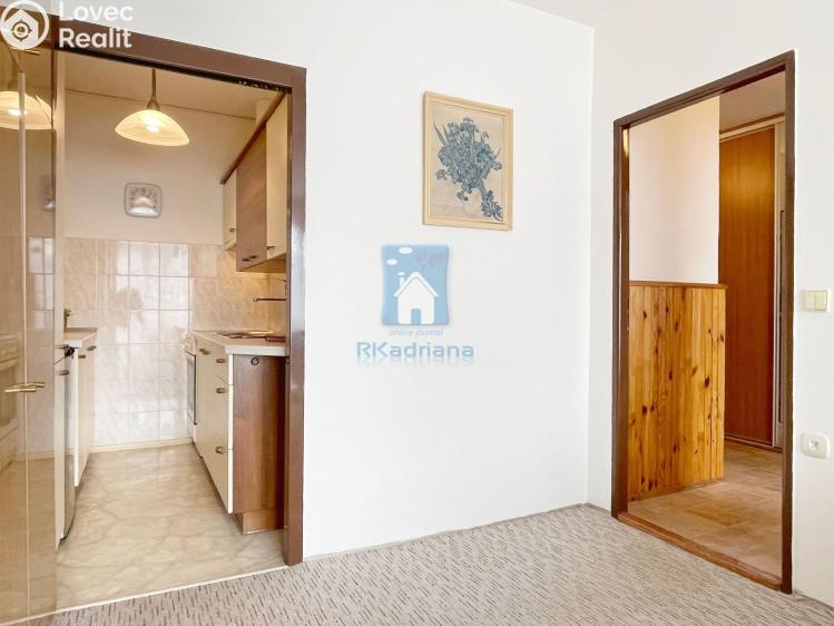 Pronájem bytu 2+KK Praha, Rajmonova č. 13