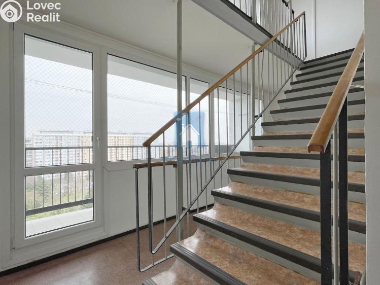 Pronájem bytu 2+KK Praha, Rajmonova č. 16