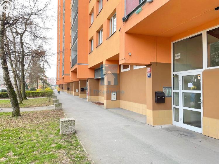 Pronájem bytu 2+KK Praha, Rajmonova č. 18