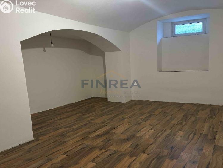 Pronájem komerční nemovitosti Praha, Saratovská č. 2