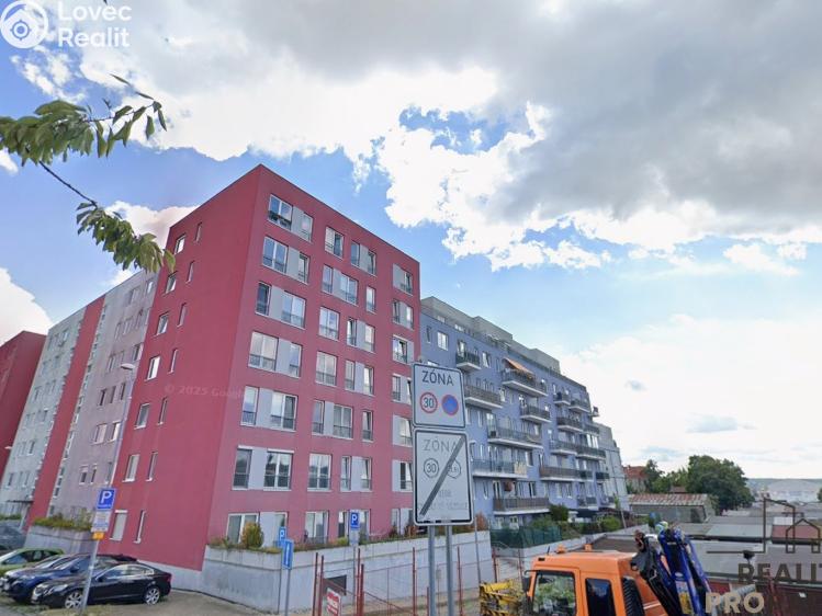 Pronájem garážového stání Praha, Pod Bohdalcem I č. 2