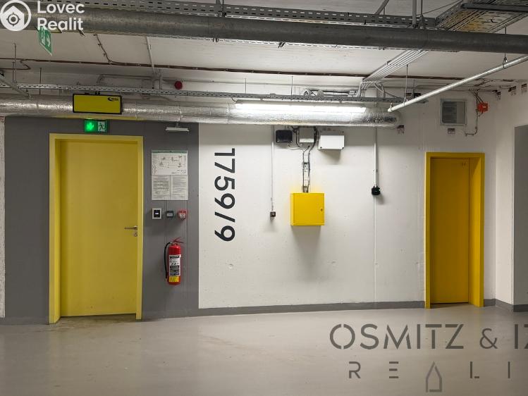 Pronájem garážového stání Praha, Závišova 11/7 č. 6
