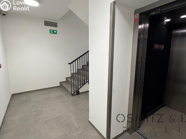 Pronájem garážového stání Praha, Závišova 11/7 č. 7