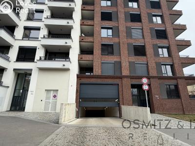 Pronájem garážového stání Praha, Závišova č. 1