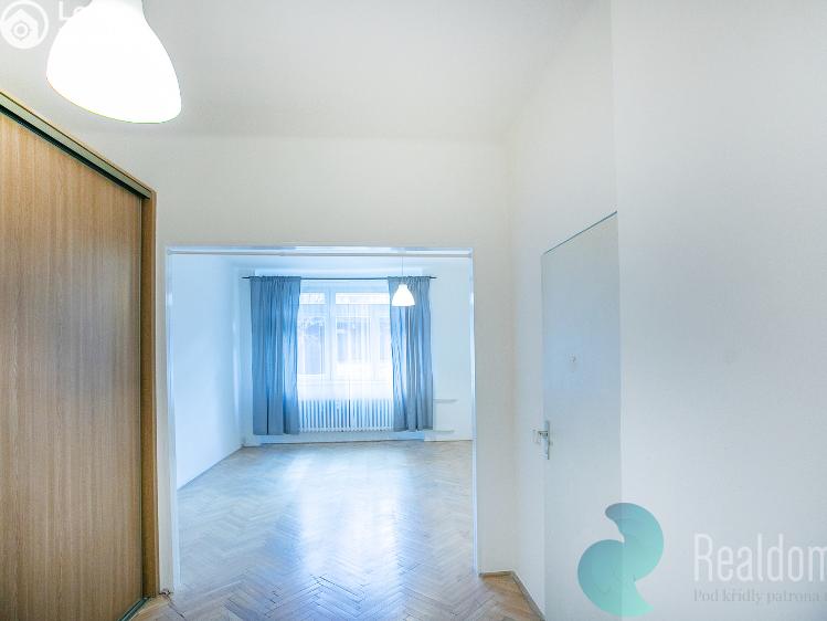 Rent apartment 1+1 Praha, Stroupežnického 590/22 č. 5