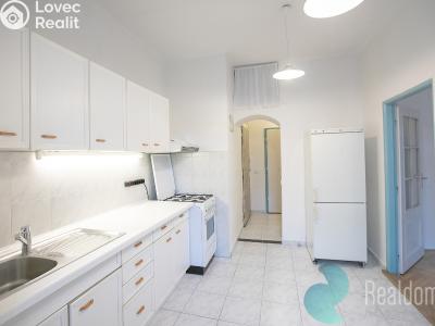 Pronájem bytu 1+1 Praha, Stroupežnického č. 1