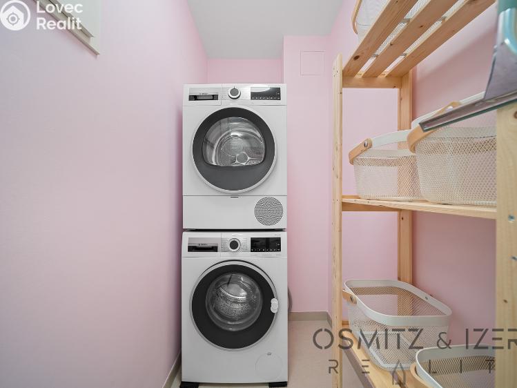 Prodej bytu 3+KK Praha, Šenácká 583/4 č. 33