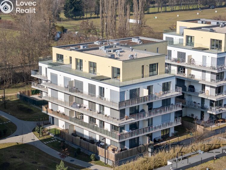 Prodej bytu 3+KK Praha, Šenácká 583/4 č. 38